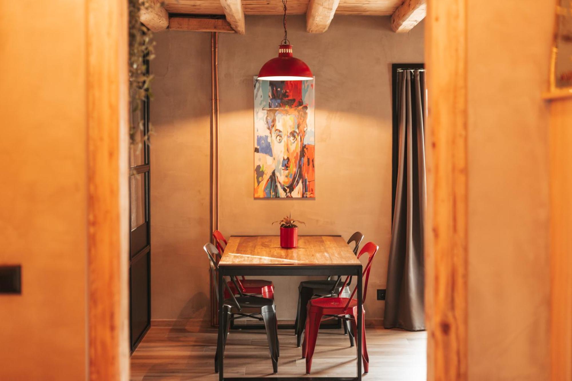Appartement Thematique: Voyage Industriel Travers Luaran gambar