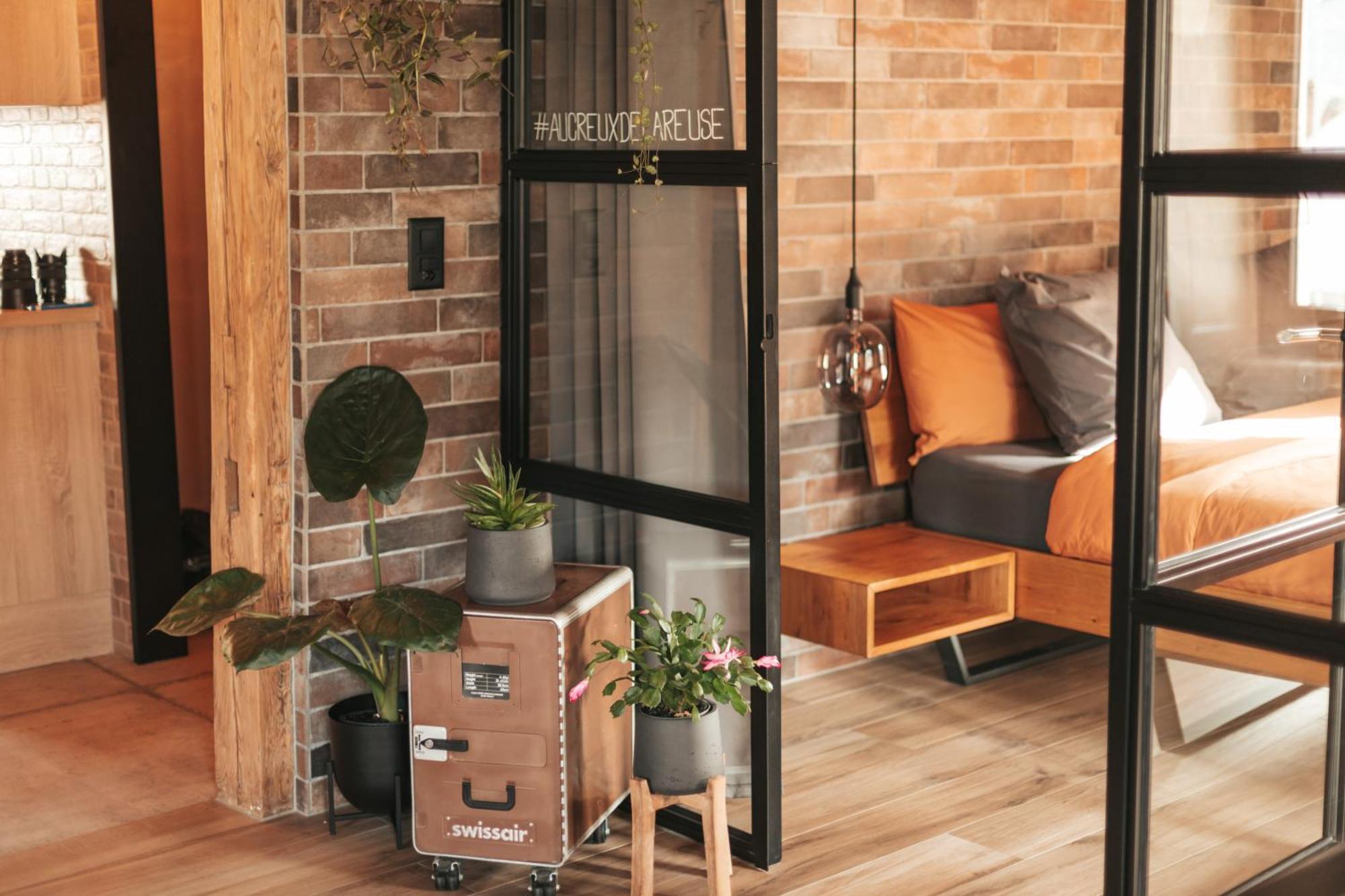Appartement Thematique: Voyage Industriel Travers Luaran gambar